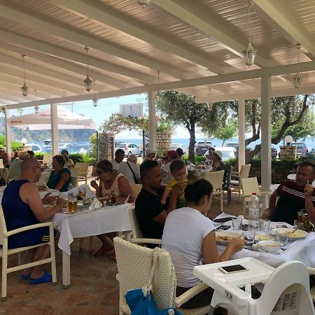 Rondos Hotel Himare Eksteriør bilde