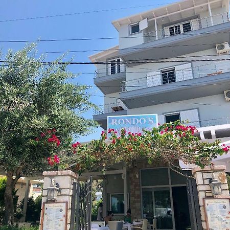 Rondos Hotel Himare Eksteriør bilde