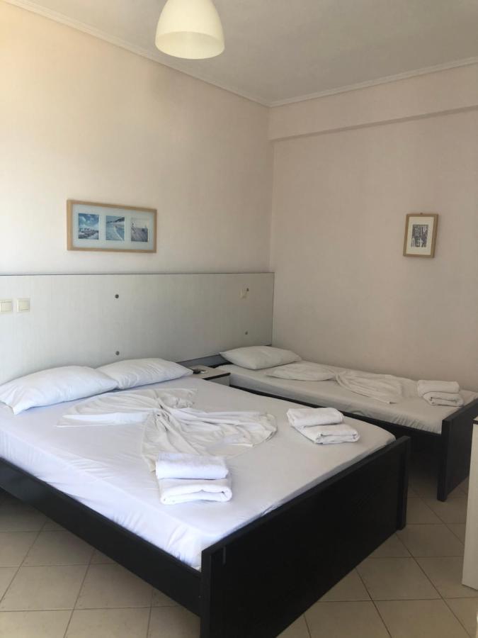 Rondos Hotel Himare Eksteriør bilde