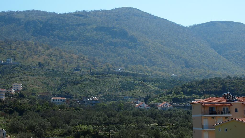 Rondos Hotel Himare Rom bilde