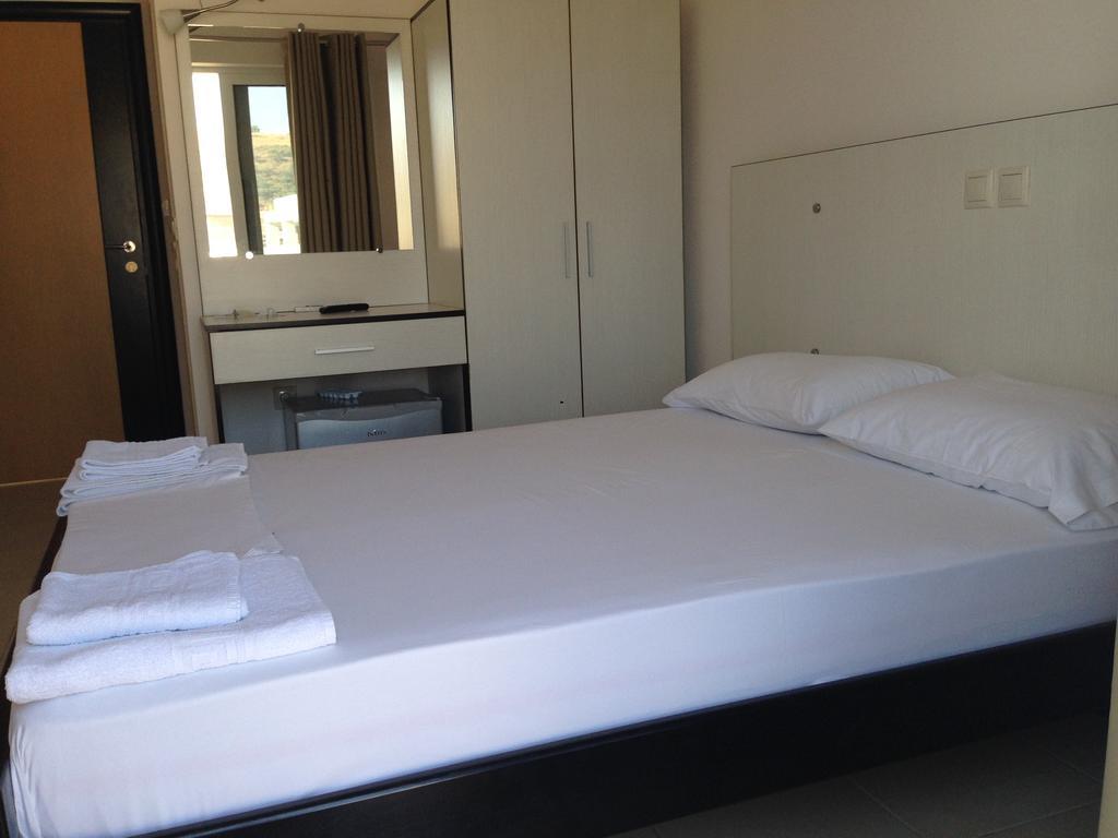 Rondos Hotel Himare Rom bilde