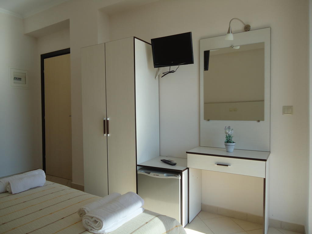 Rondos Hotel Himare Rom bilde