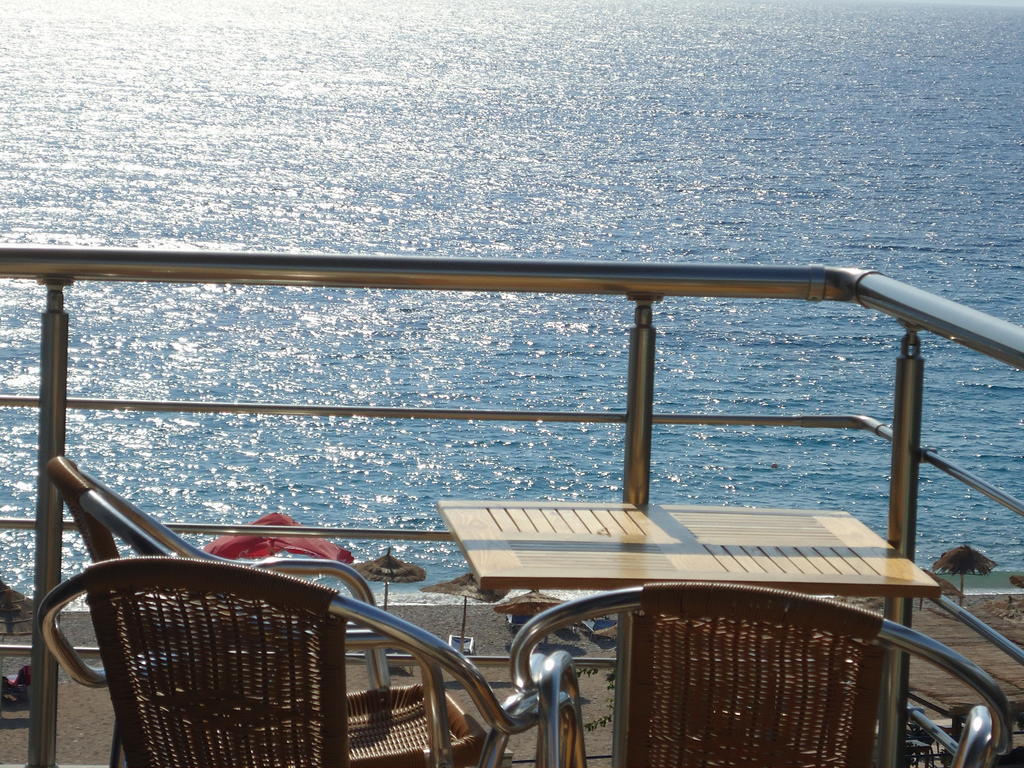 Rondos Hotel Himare Rom bilde