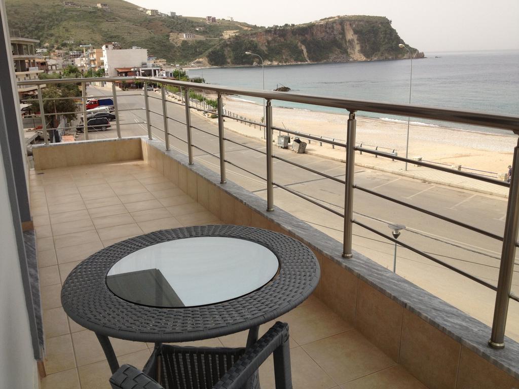 Rondos Hotel Himare Rom bilde