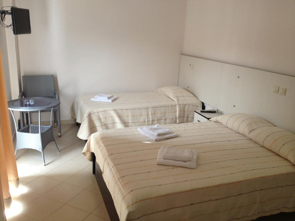 Rondos Hotel Himare Rom bilde